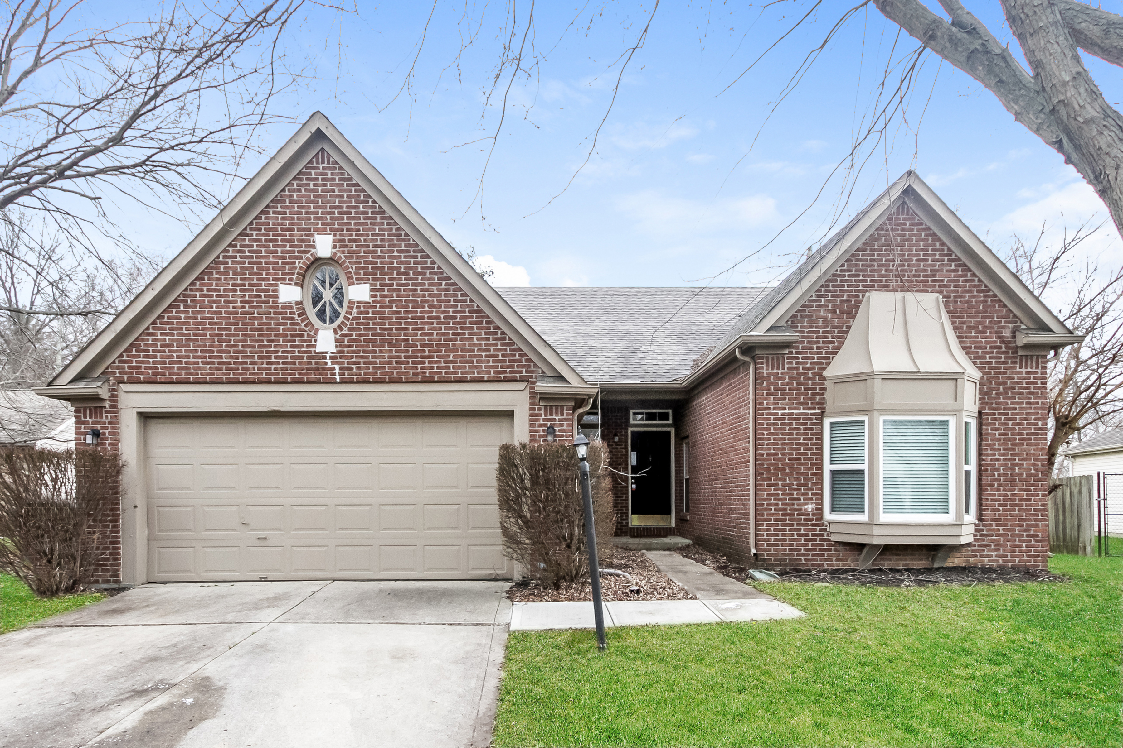2037 Lohr Dr Indianapolis, IN 46214